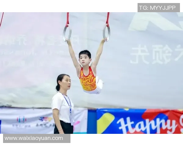 中国体操女队挑战新难度动作引热议 网友称赞实力与创新并重 中国体操女队挑战新难度动作引热议 网友称赞实力与创新并重