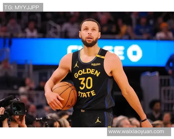 库里再度封神！以无敌表现引领勇士冲击新高峰