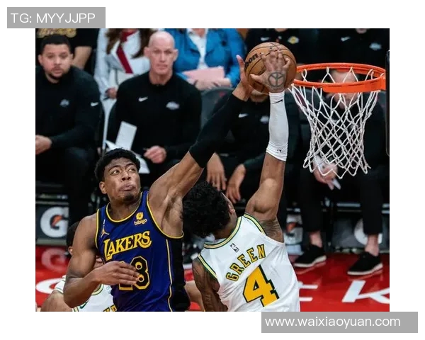 湖人迎战强敌焦点大战一触即发全力拼搏点燃球迷激情 湖人迎战强敌焦点大战一触即发全力拼搏点燃球迷激情