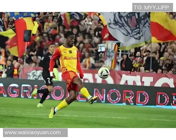 五大联赛射手榜:谁将问鼎金靴? 五大联赛射手榜:谁将问鼎金靴?