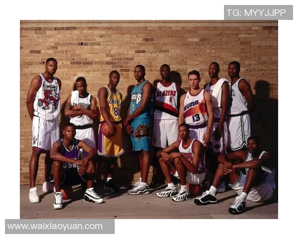 NBA交易新闻追踪及球队阵容变化