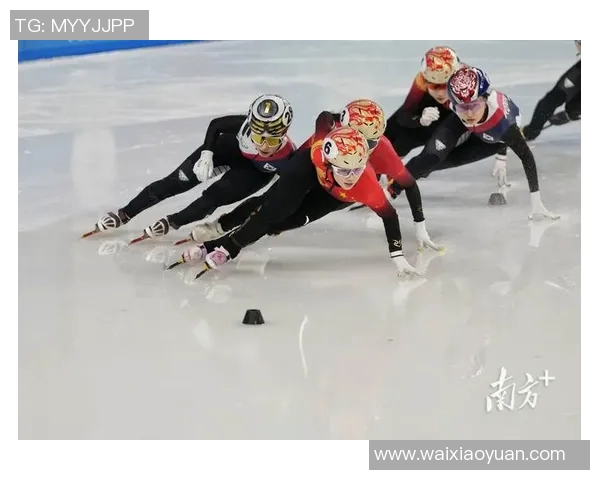 中国选手包揽短道速滑世界杯前三，场馆欢呼雷动